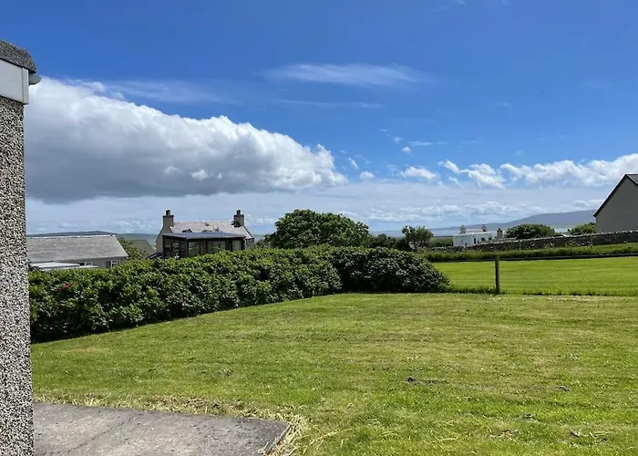 Esna, Stromness